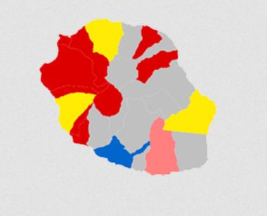 Carte des résultat du premier tour par commune du jaune, du gris du rouge et un peu de bleu et de rose.